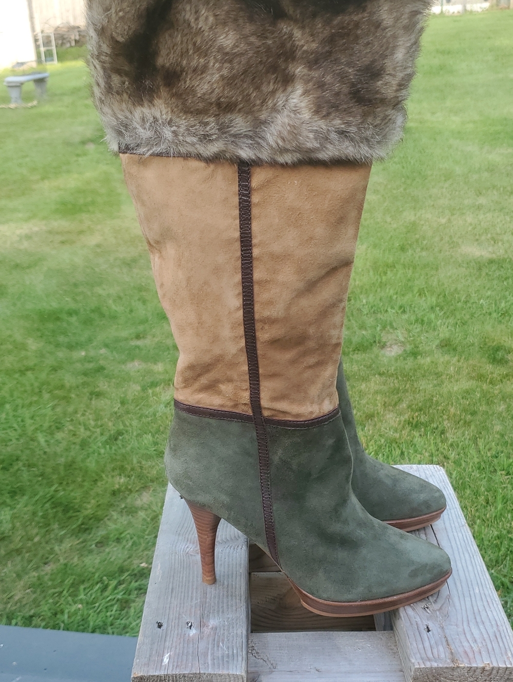 Multi color boots - Picture 10 of 12